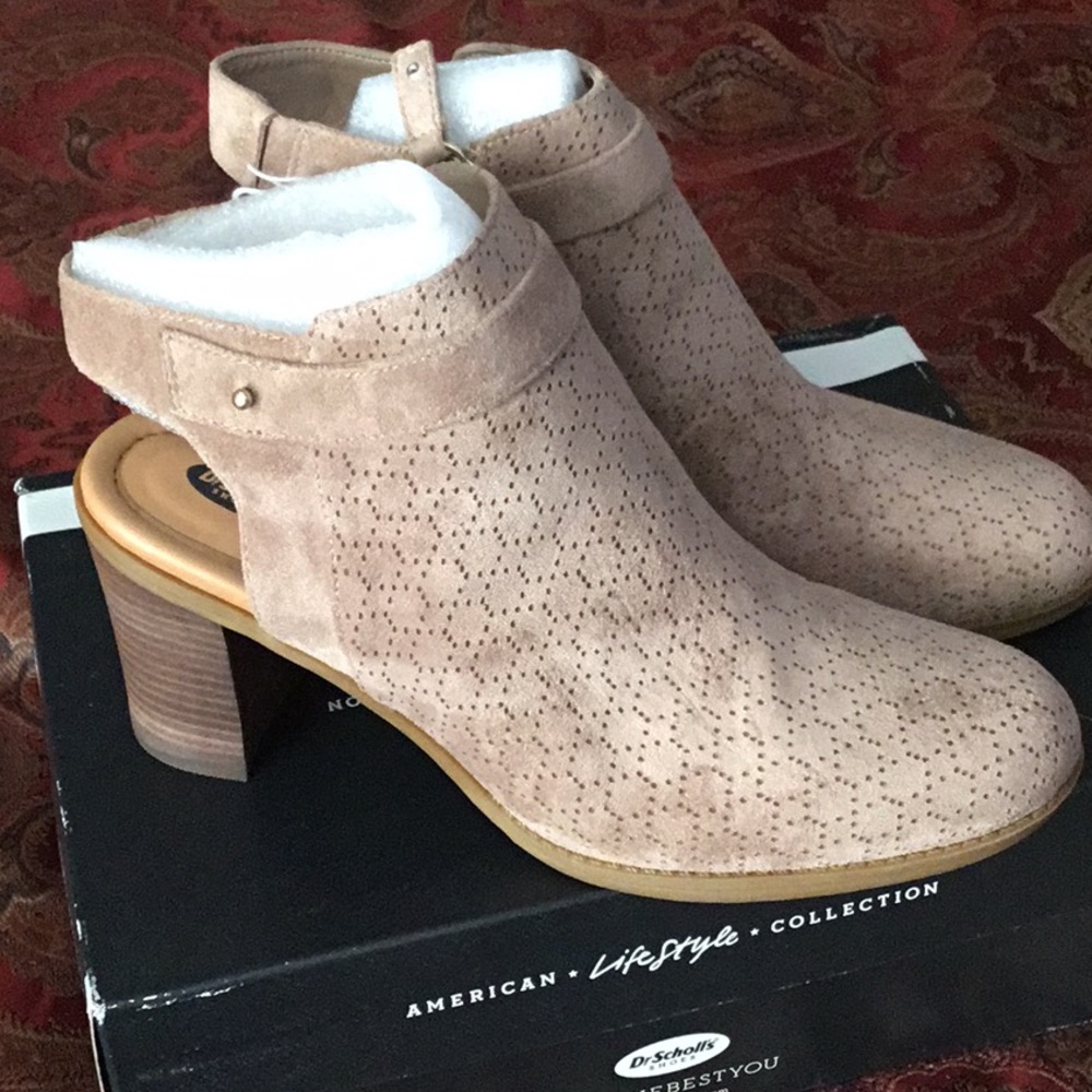 Dr Scholl's Booties, brand new!